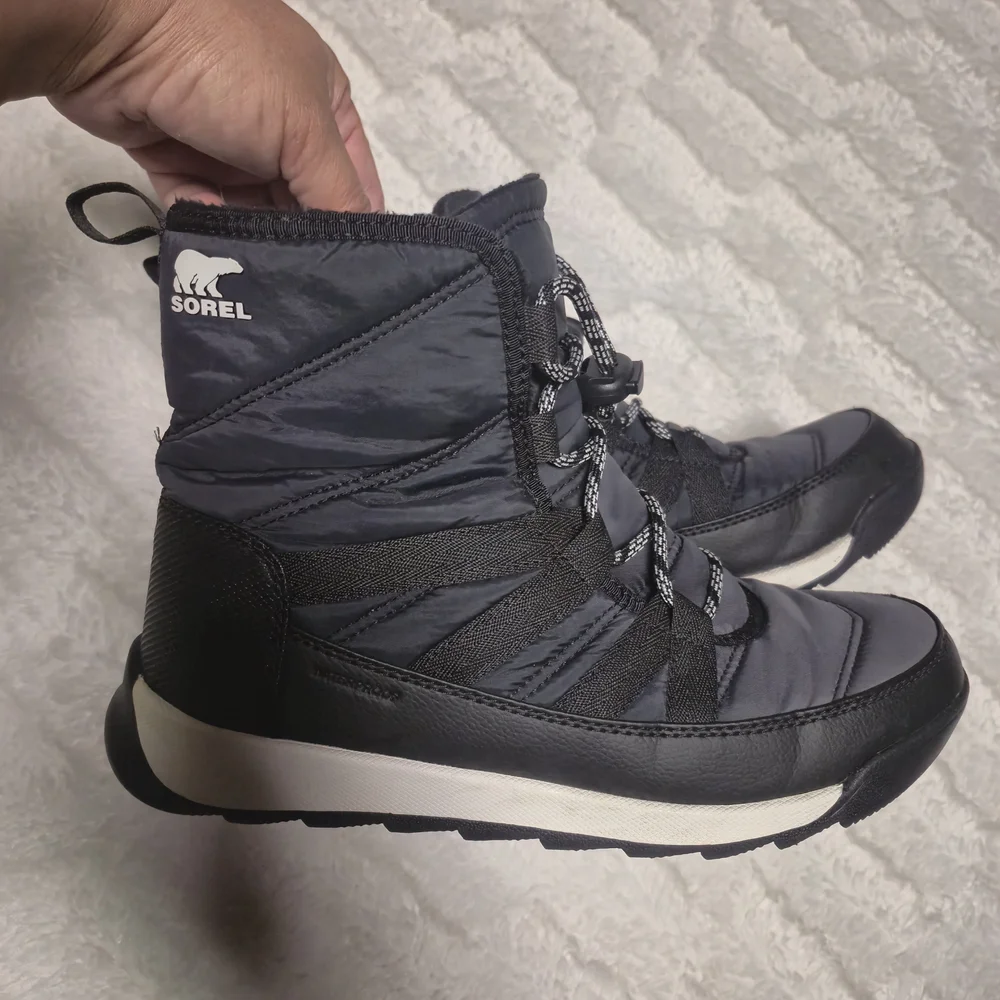Sorel Women's Black‎ and Gray Winter Boots